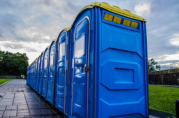 Best Luxury portable toilet rental  in Circle Pines, MN